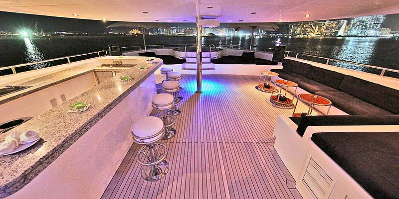 Moonlight yacht sundeck