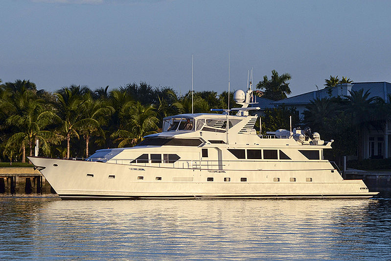 Broward yacht Engage