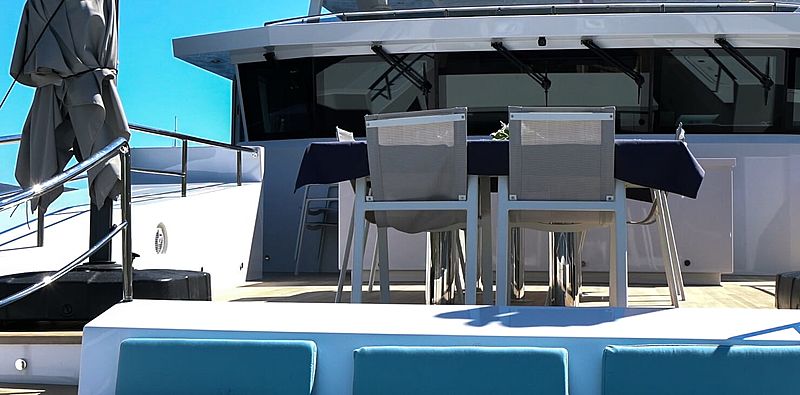 Serenitas yacht foredeck