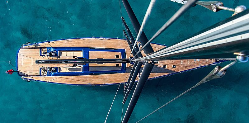 Inti Cube yacht deck