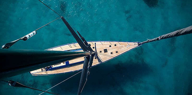 Inti Cube yacht deck
