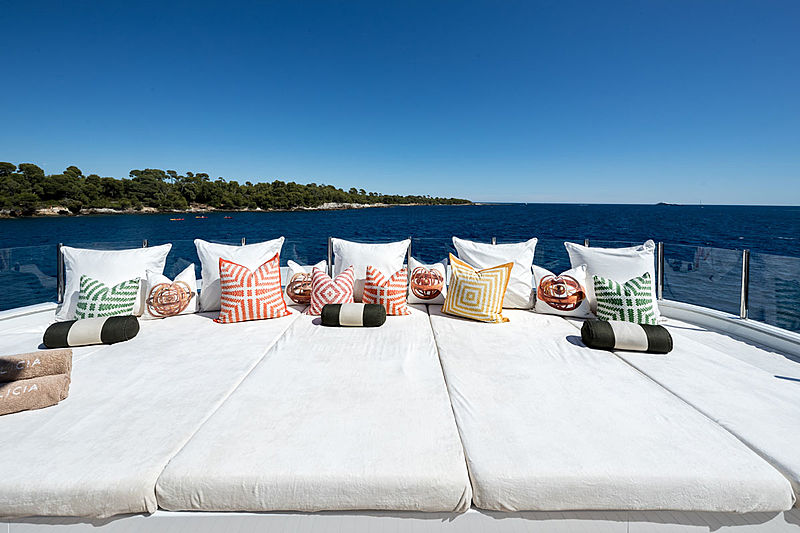 Clicia yacht sundeck