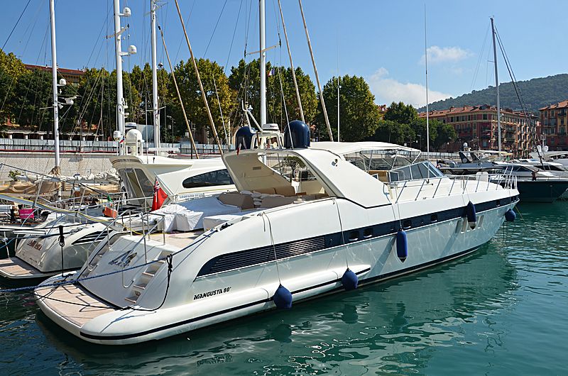 Malu yacht in Nice