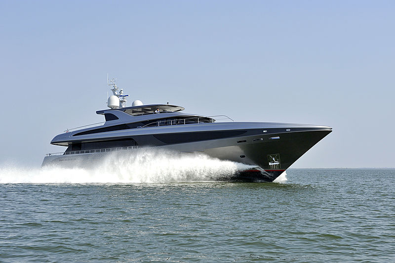 Lucia-M yacht cruising