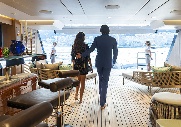 Illusion Plus yacht beach club