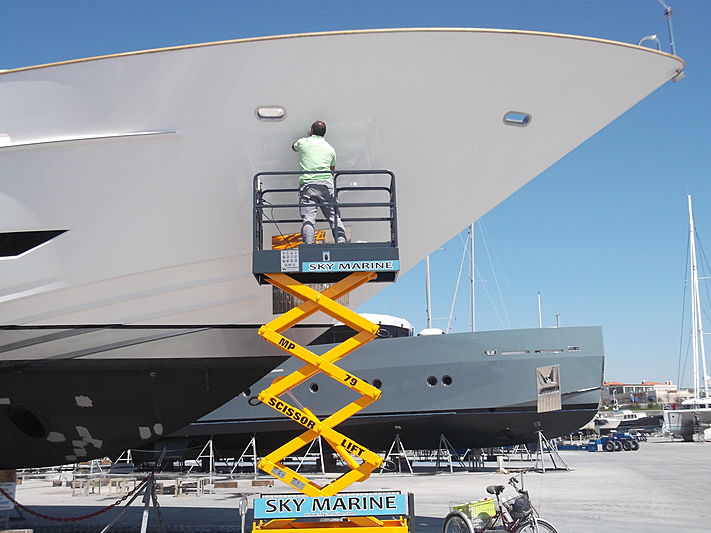 Sky Marine yacht refit