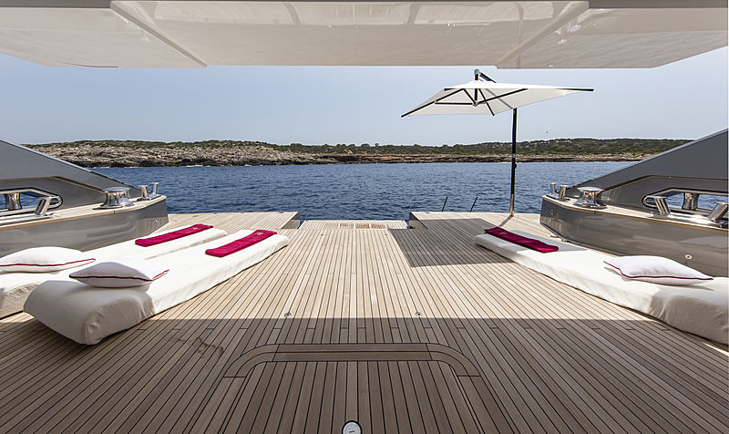 Audace yacht deck